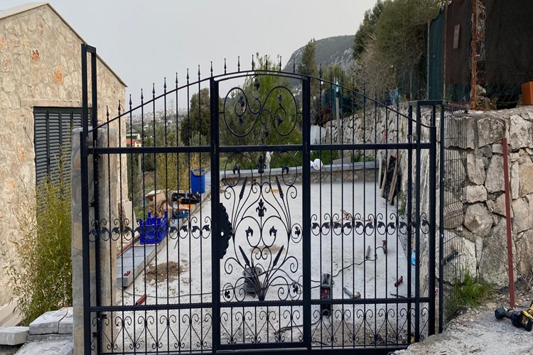 Karaburun Demir Doğrama Firmaları